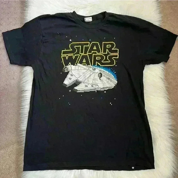 Star Wars 8 Bit Millennium Falcon T-Shirt Large - Picture 1 of 3